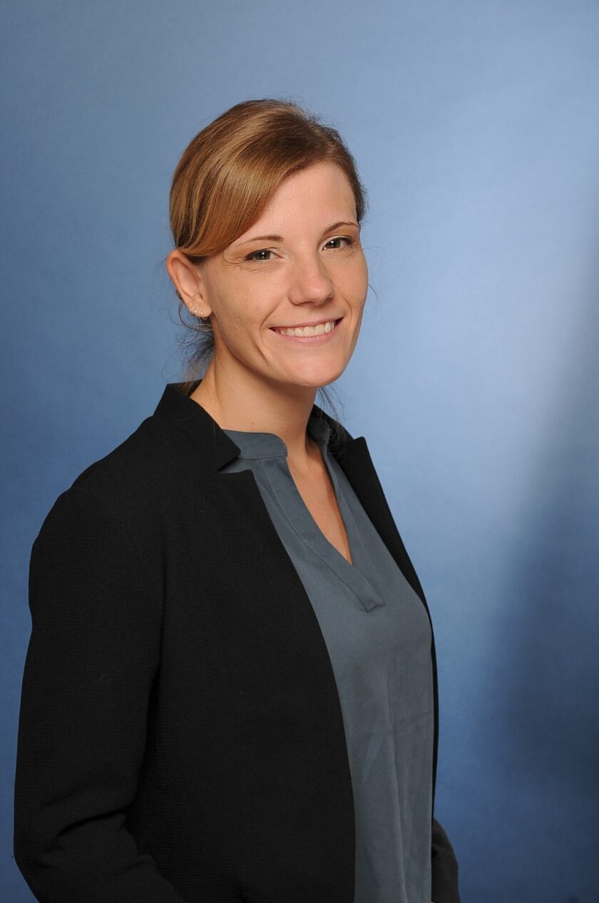Dr. Anna Schneider